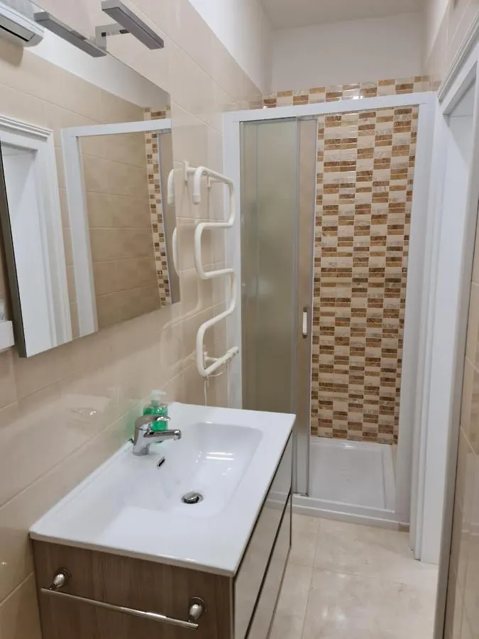 Villa Jure - Apartment Mirjana Ловран