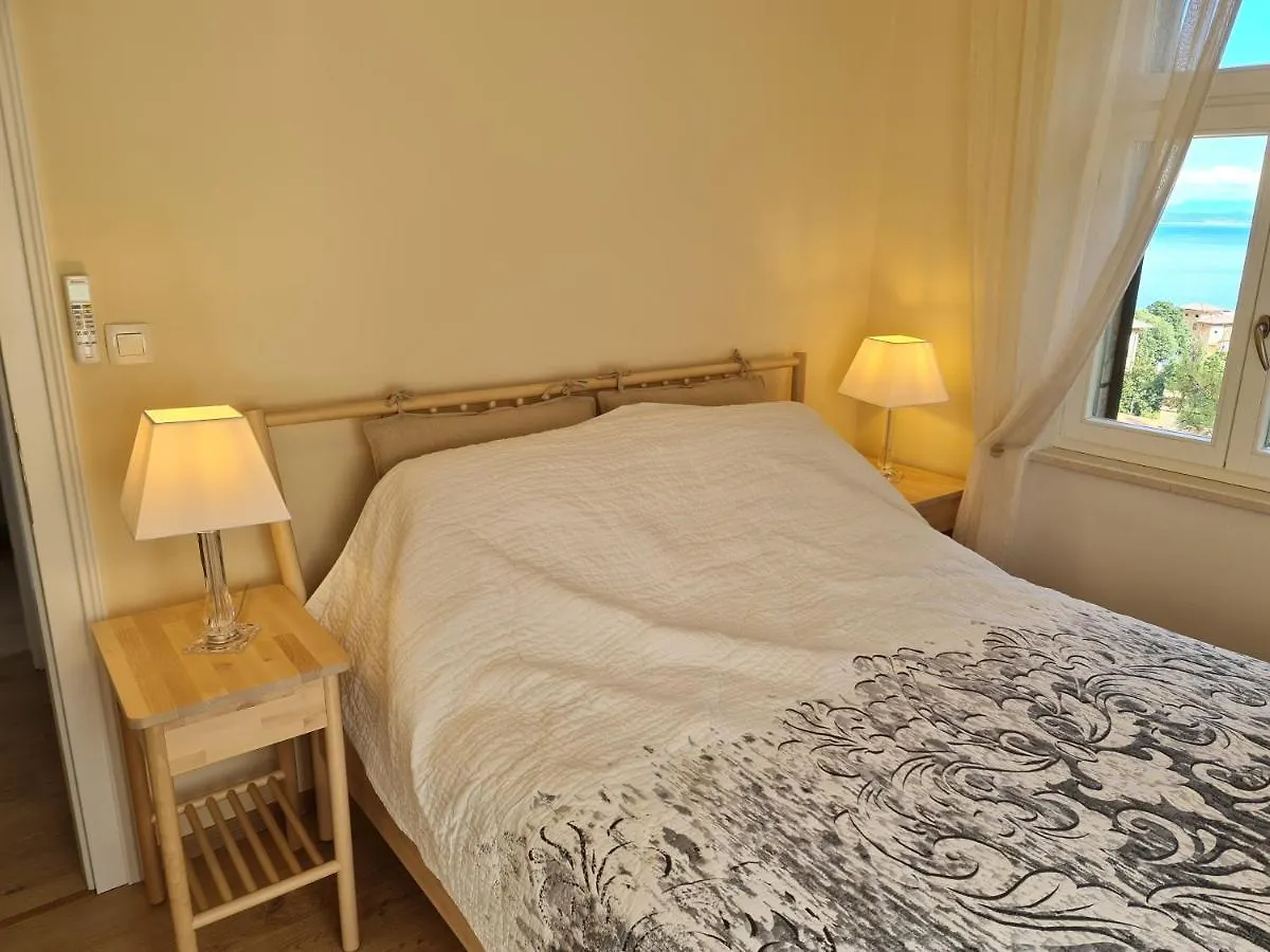 Villa Jure - Apartment Mirjana Ловран